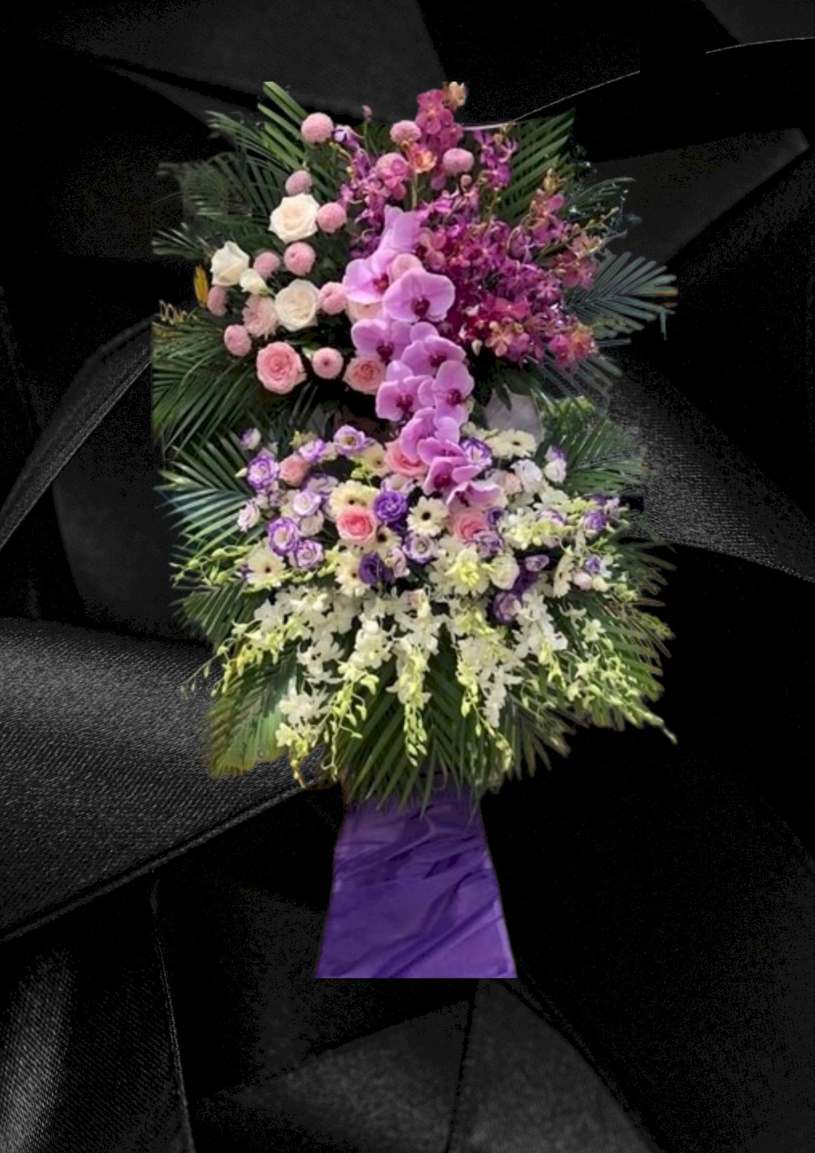 Kệ hoa tím viếng đám tang chia buồn - LDNK240