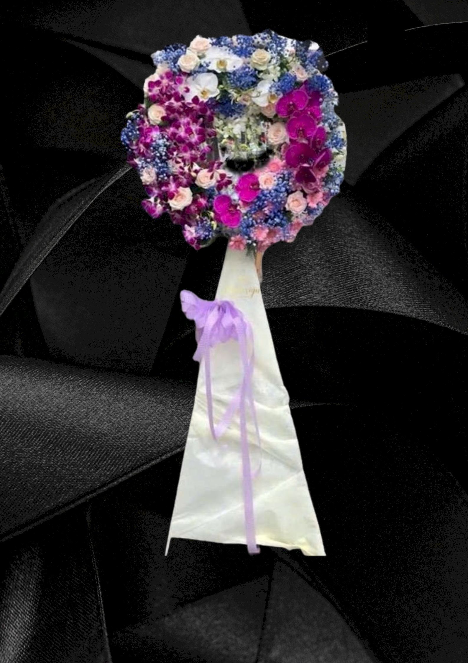 Vòng hoa tang lễ chia buồn sang trọng - LDNK238