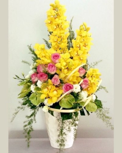 Bình hoa địa lan vàng chúc mừng khai trương - LDNK221