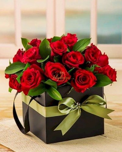 Hộp hoa hồng tươi màu đỏ - LDNK147