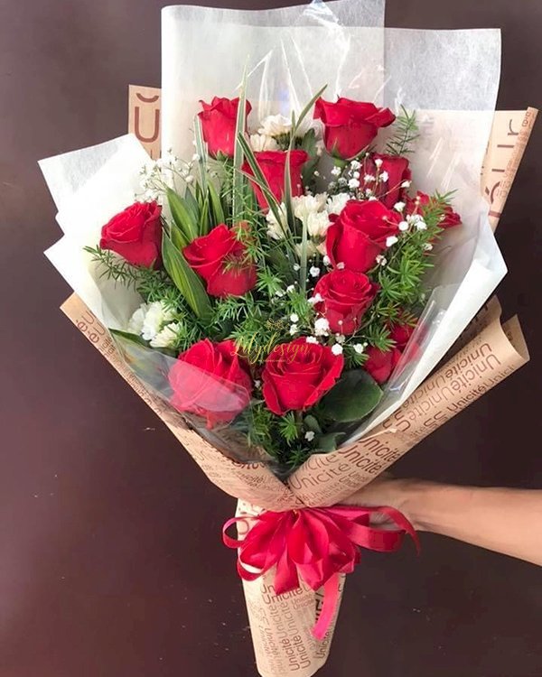 Bó hoa hồng đỏ dáng dài tặng em - LDNK140
