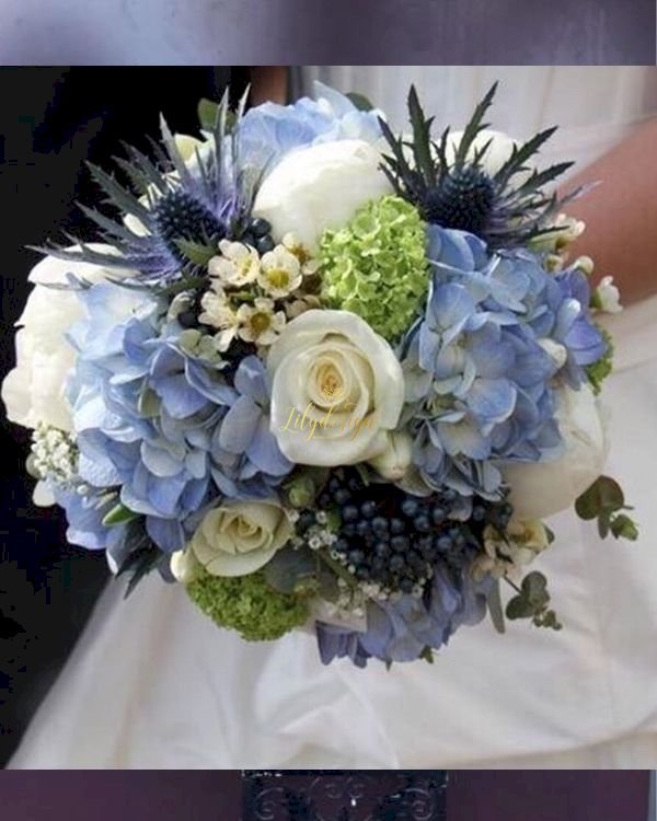 Bó hoa cầm tay cô dâu tone xanh trắng - LDNK224