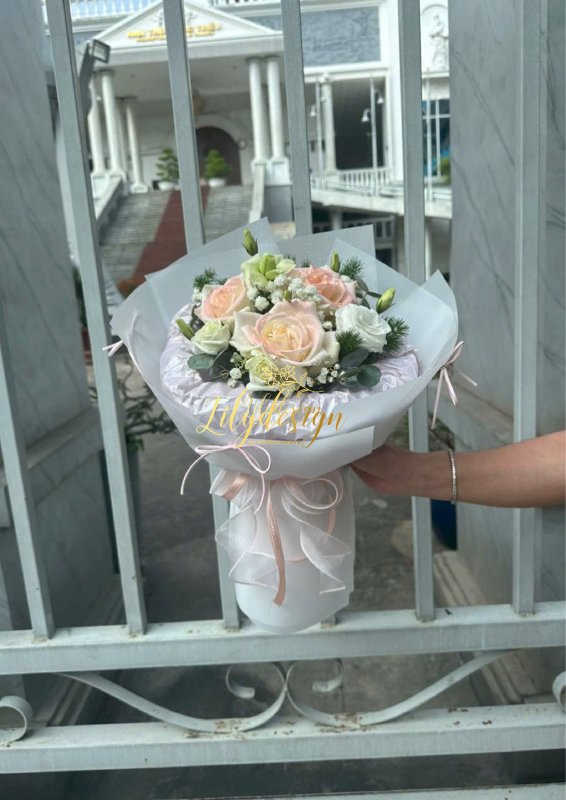 Bó hoa hồng First date anh tặng em - LDNK155
